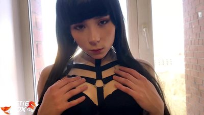 Morena Quente Chupa Profunda e Sensivelmente Fodida por Dinheiro