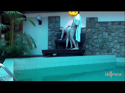 ❤️ Chefe convida empregada para a piscina, mas não conseguiu resistir a um Porno fodido em pt-br.porno24-7.ru ❌❤
